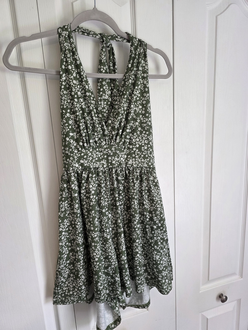 HUHOT Green Floral Halter Romper
